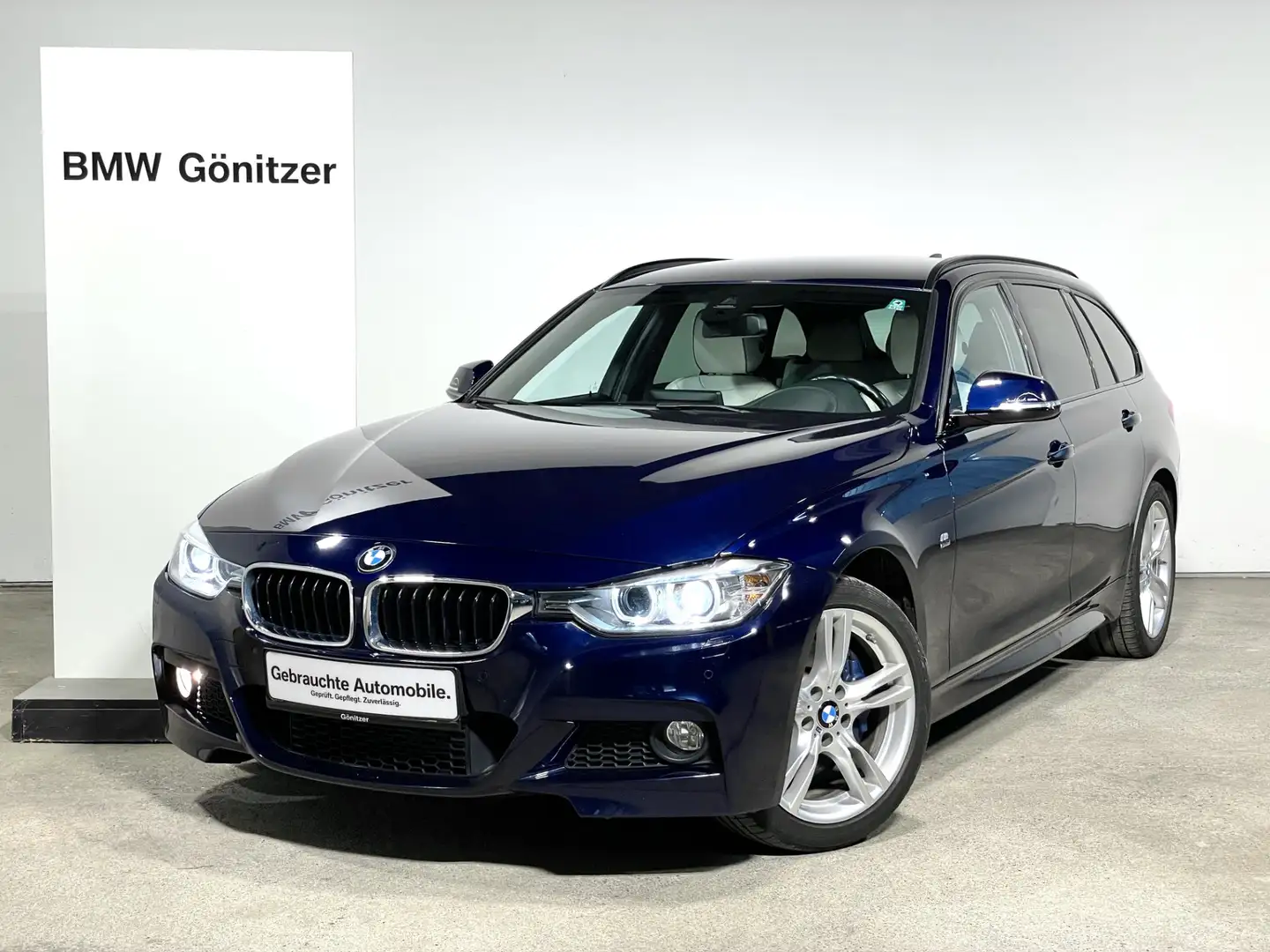 BMW 320 320d xDrive Touring Bleu - 1