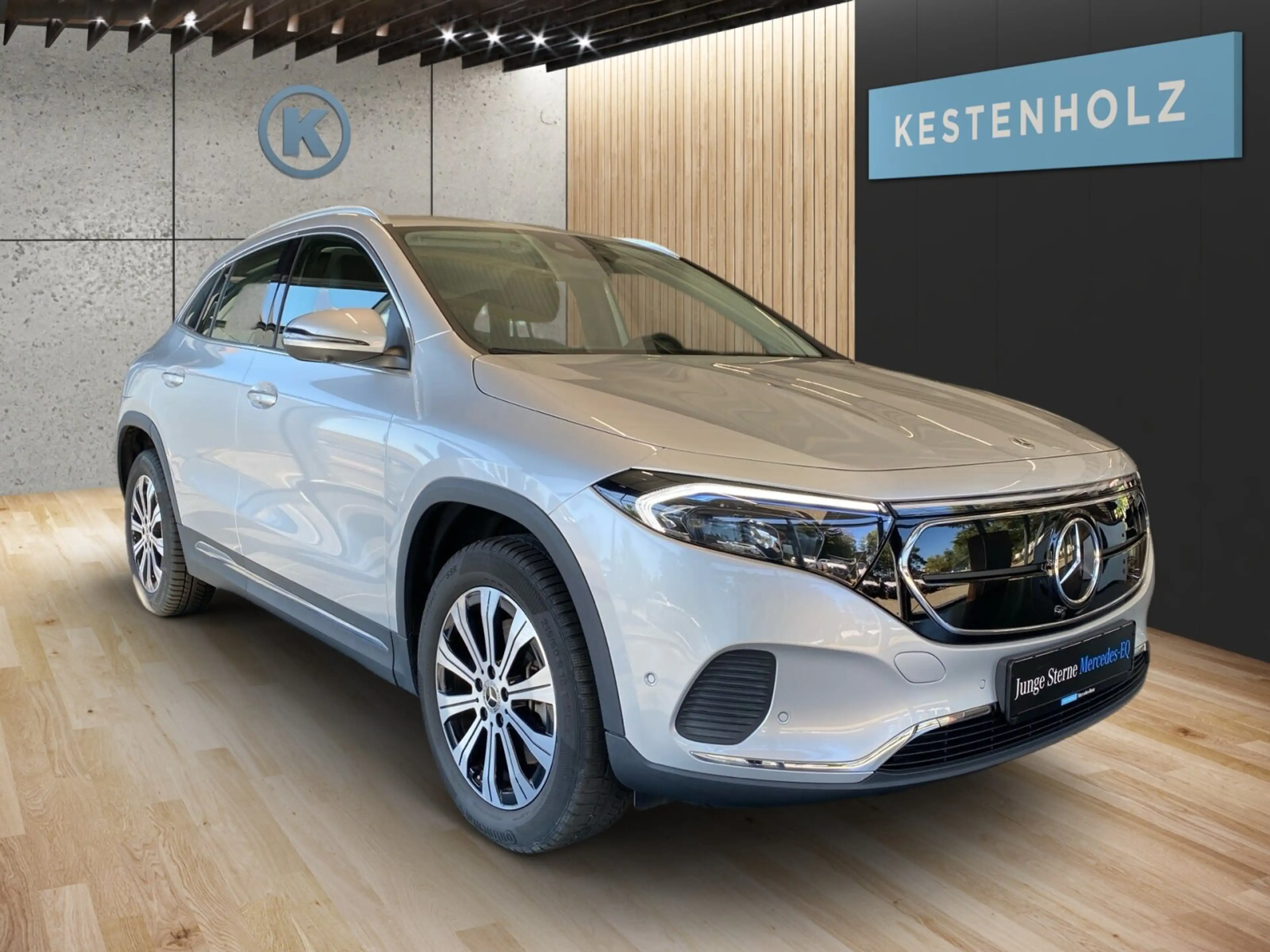 Mercedes-Benz EQA 250 EQA 250+ *PROGRESSIVE*360°KAM*DISTR*SHZ*CARPLAY — photo 2
