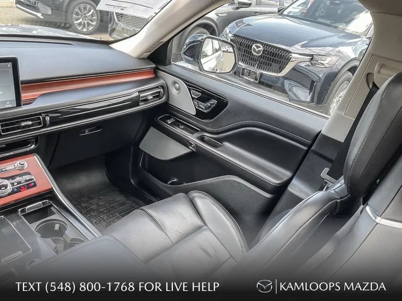 Lincoln Aviator снимка Lincoln Aviator