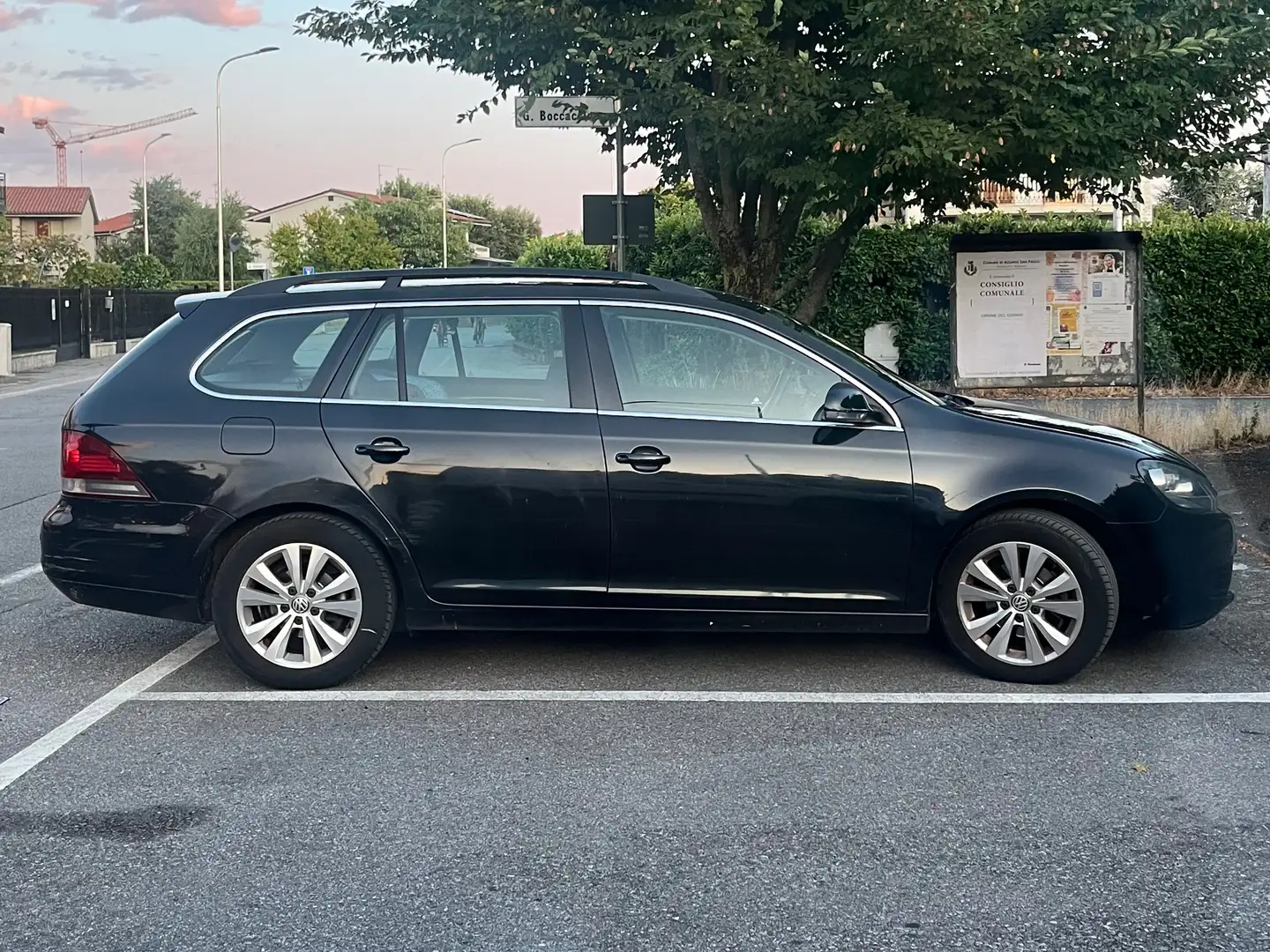 Volkswagen Golf Variant 1.6 TDI 105cv 77kw Nero - 1