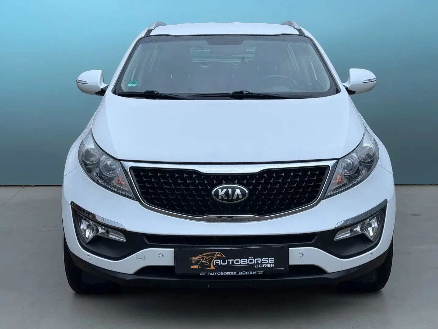 Kia Sportage Dream Team 2WD SHZ/PDC/Navi Weiß - 2