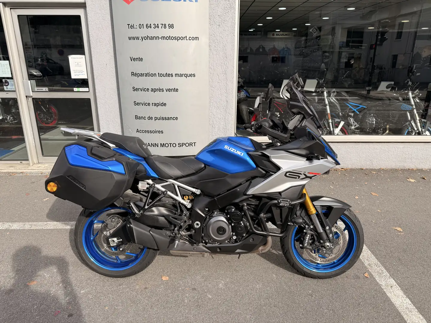 Suzuki GSX-S 1000GX Blauw - 1