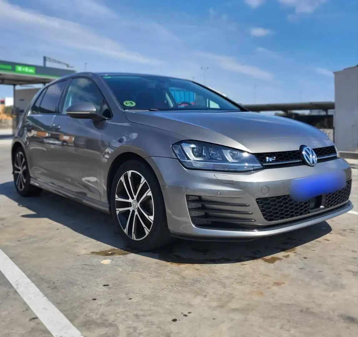 Volkswagen Golf 7 R-Line 2014 1.6TDI CR BMT Sport 105 - 1