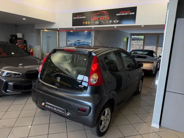 Peugeot 107 view 14