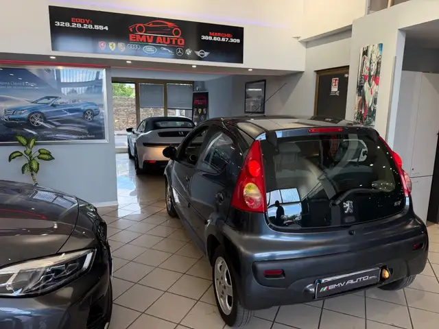 Peugeot 107 view 12