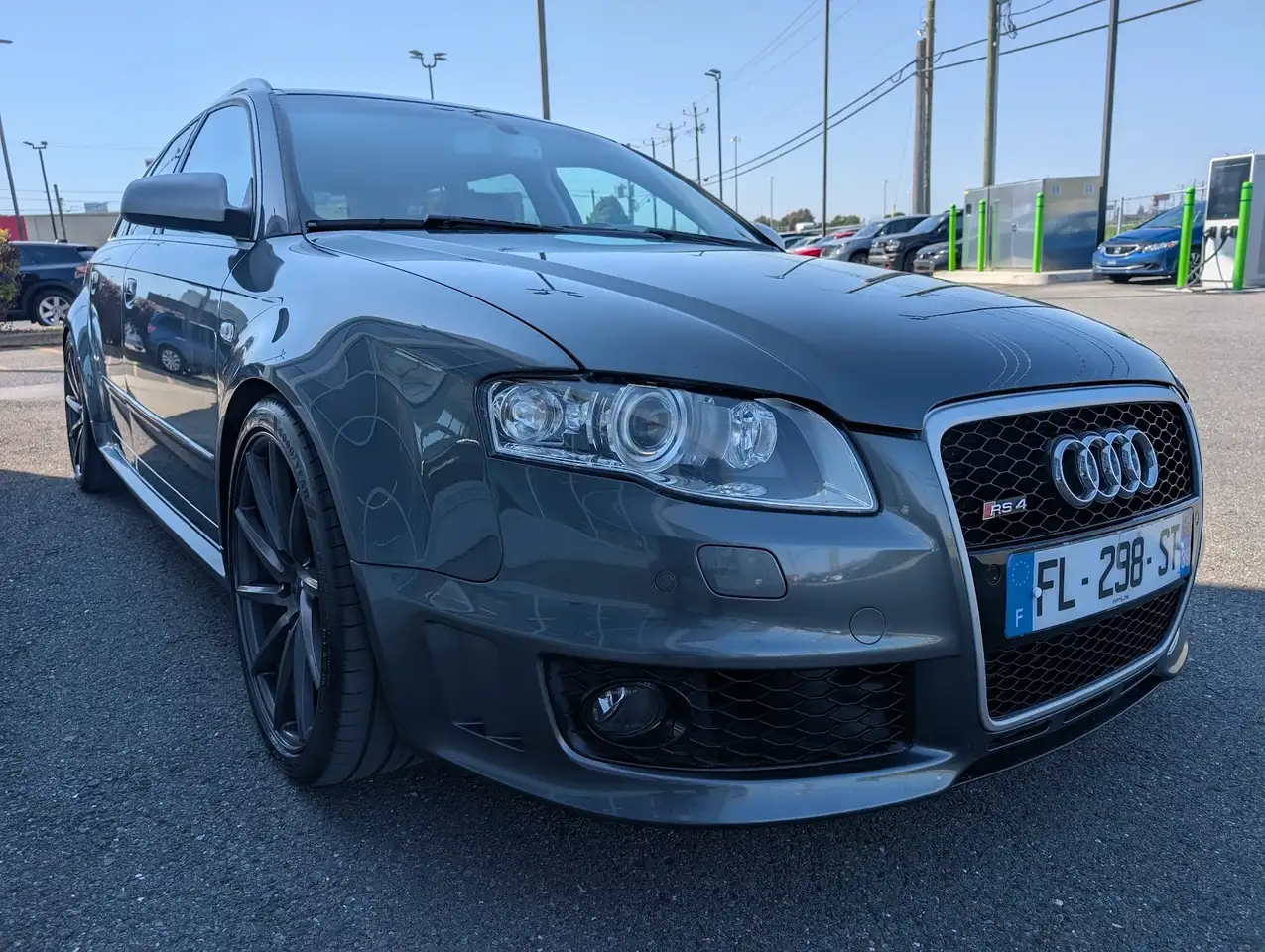 Audi RS4 снимка Audi RS4