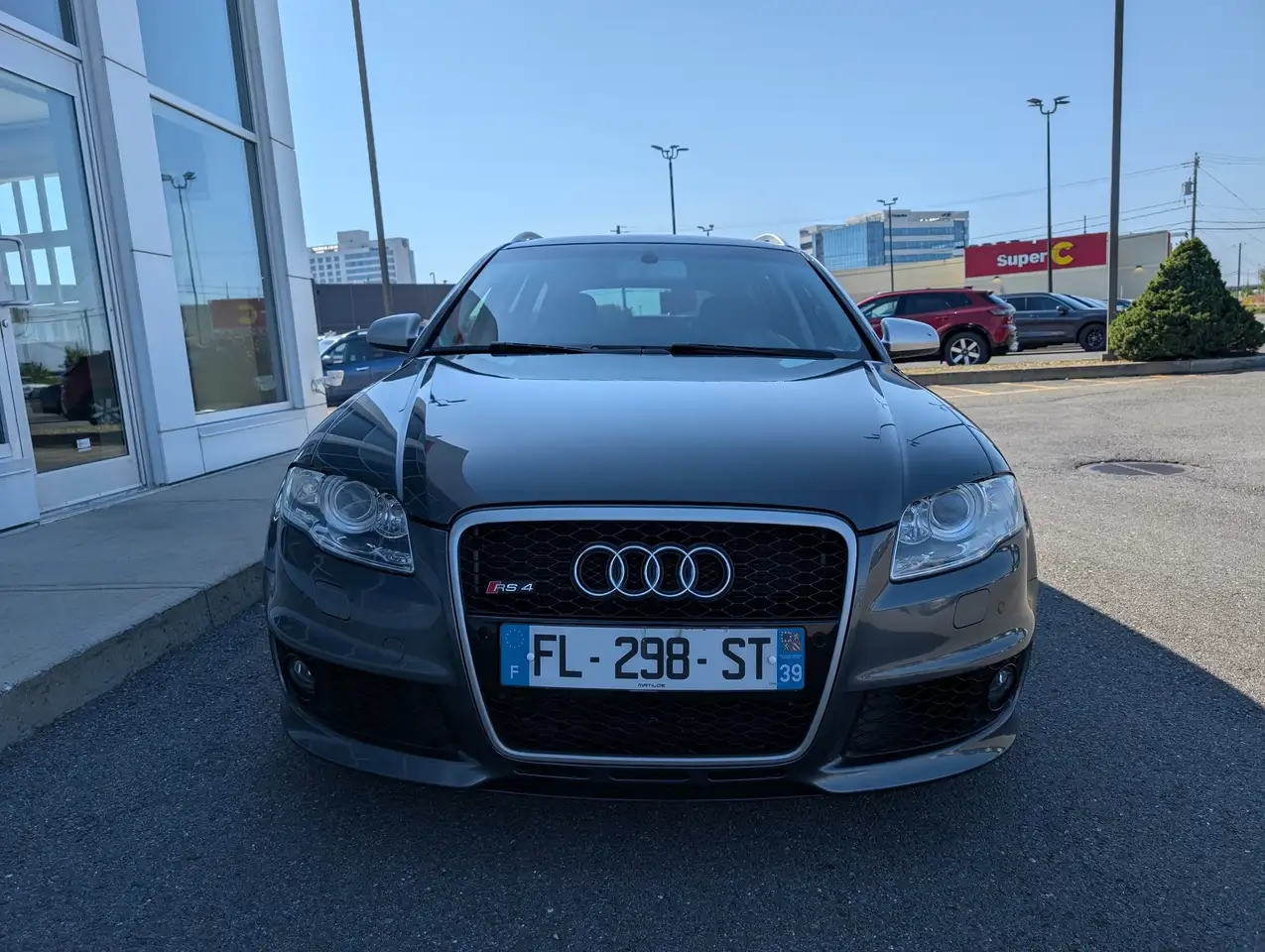 Audi RS4 снимка Audi RS4