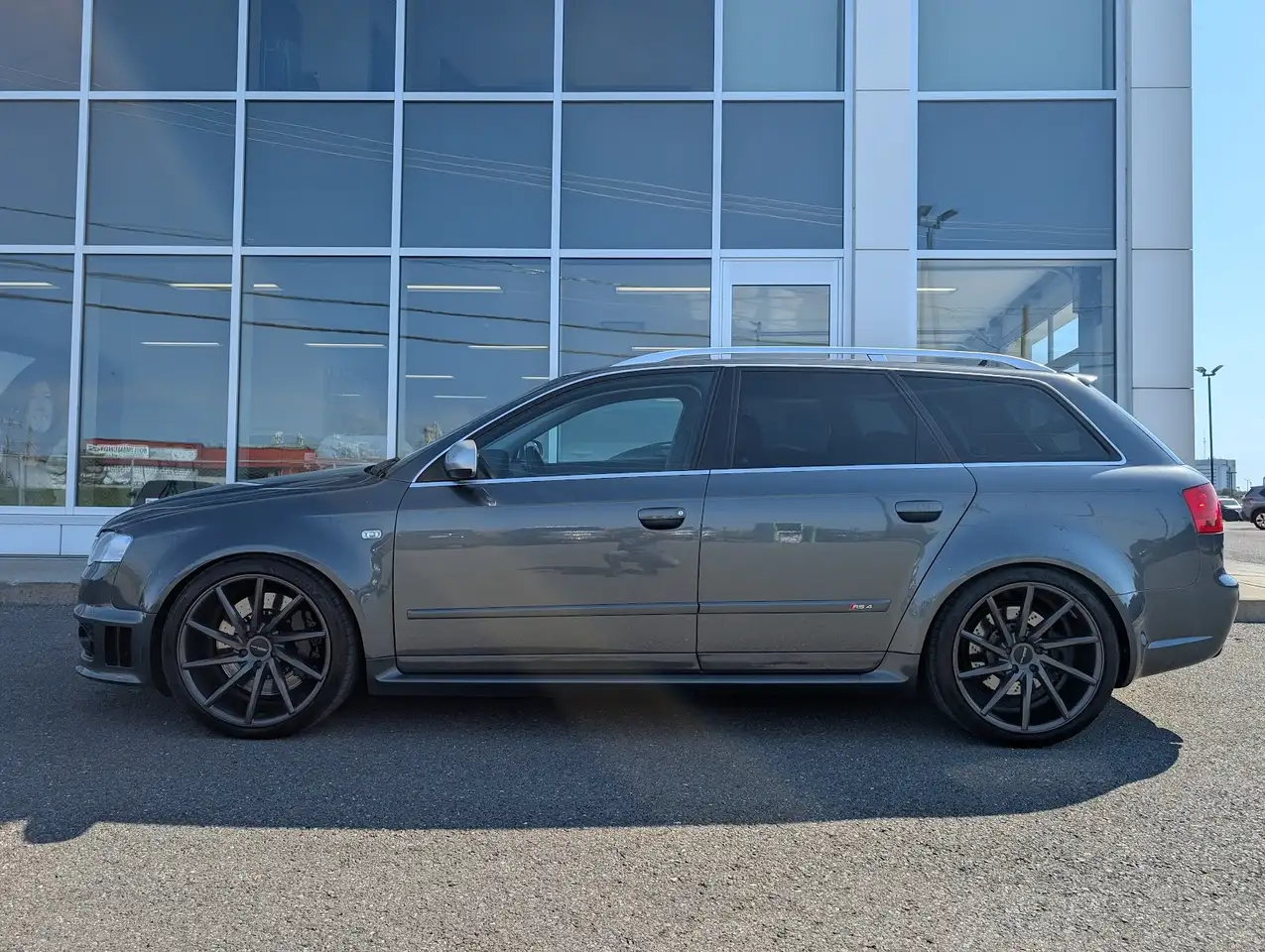 Audi RS4 снимка Audi RS4