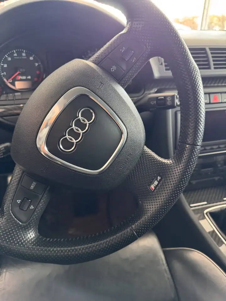Audi RS4 снимка Audi RS4