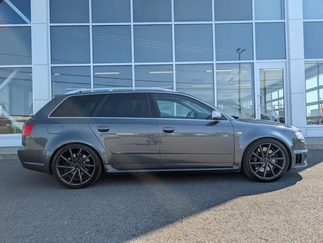 Audi RS4 снимка Audi RS4