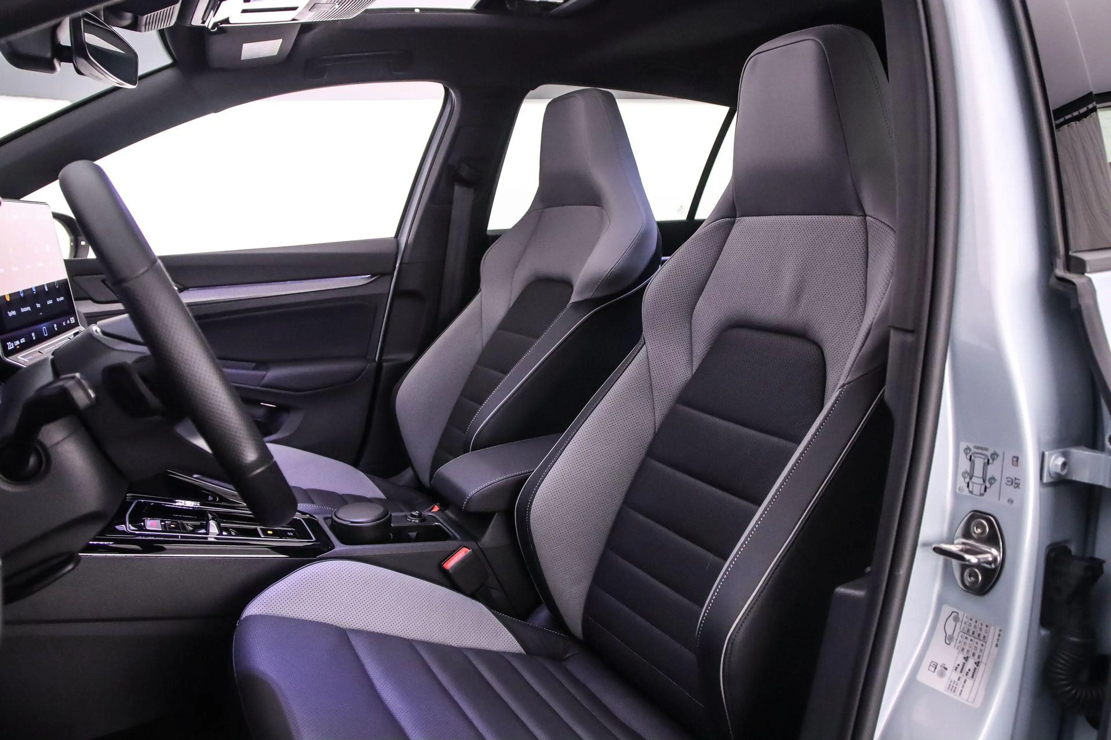 Volkswagen Golf GTE 1.5 TSI eHybrid 272pk DSG Automaat Panoramadak, Le — photo 4