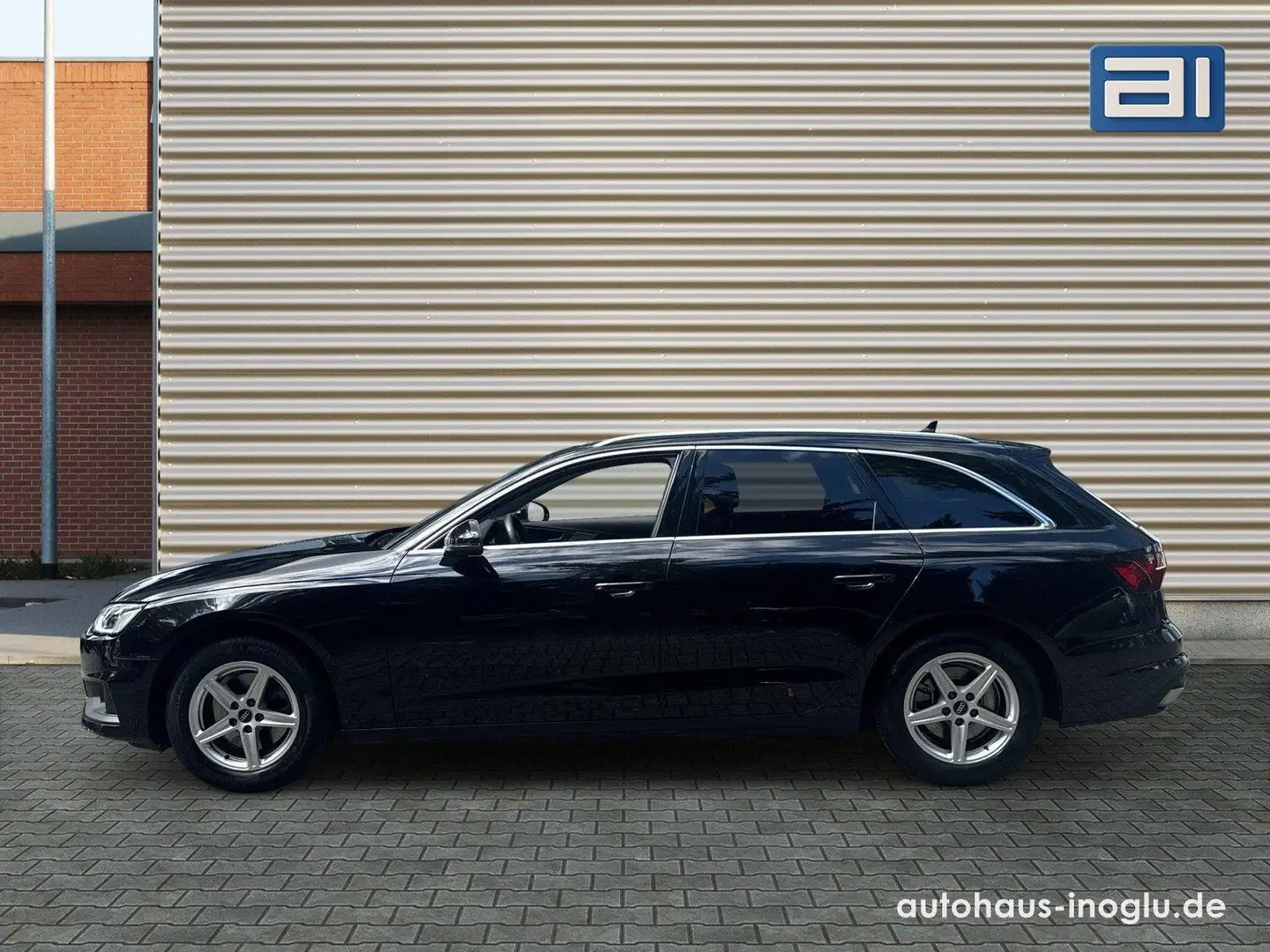 Audi A4 Av. 35 TFSI S tronic Navi+Leder+LED+SHZ+VC+DA Zwart - 2