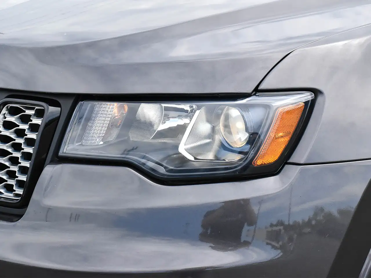 Jeep Grand Cherokee снимка Jeep Grand Cherokee