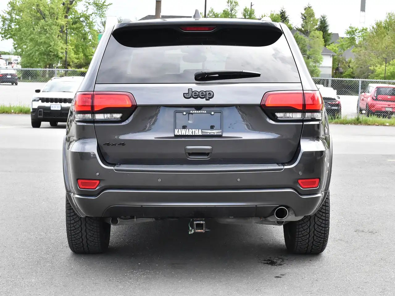 Jeep Grand Cherokee снимка Jeep Grand Cherokee