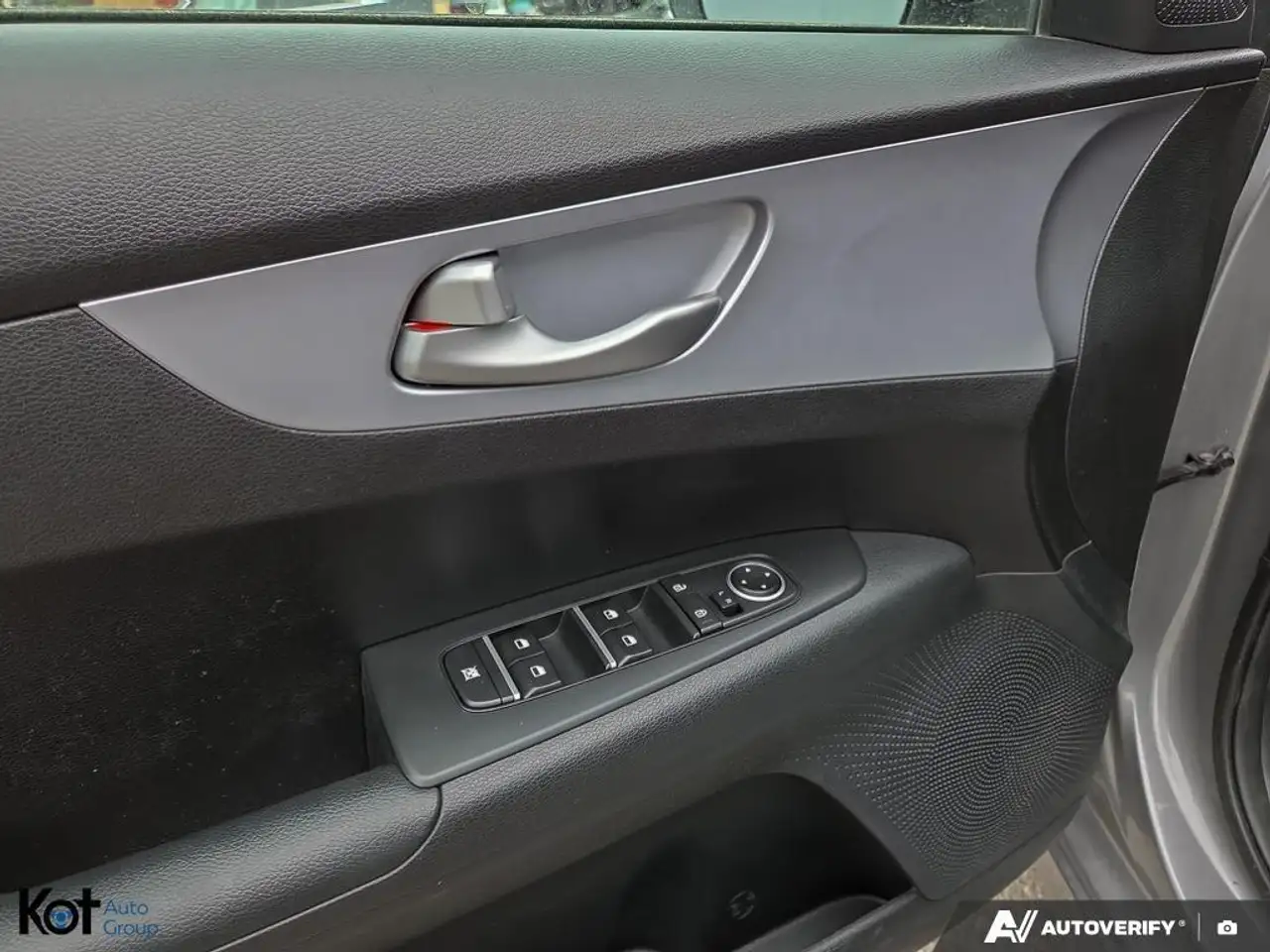 Kia Forte снимка Kia Forte