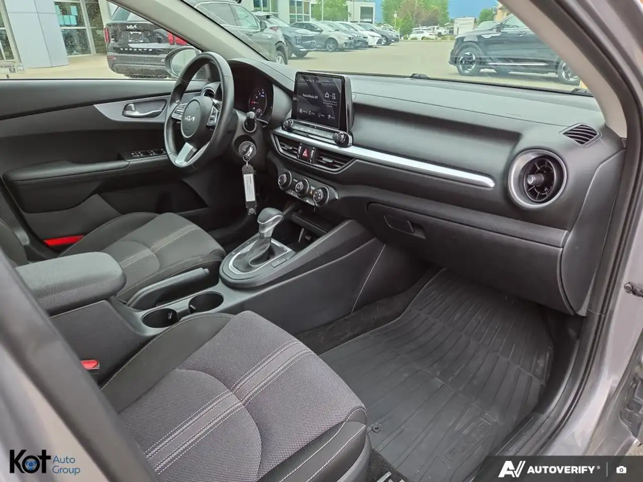 Kia Forte снимка Kia Forte