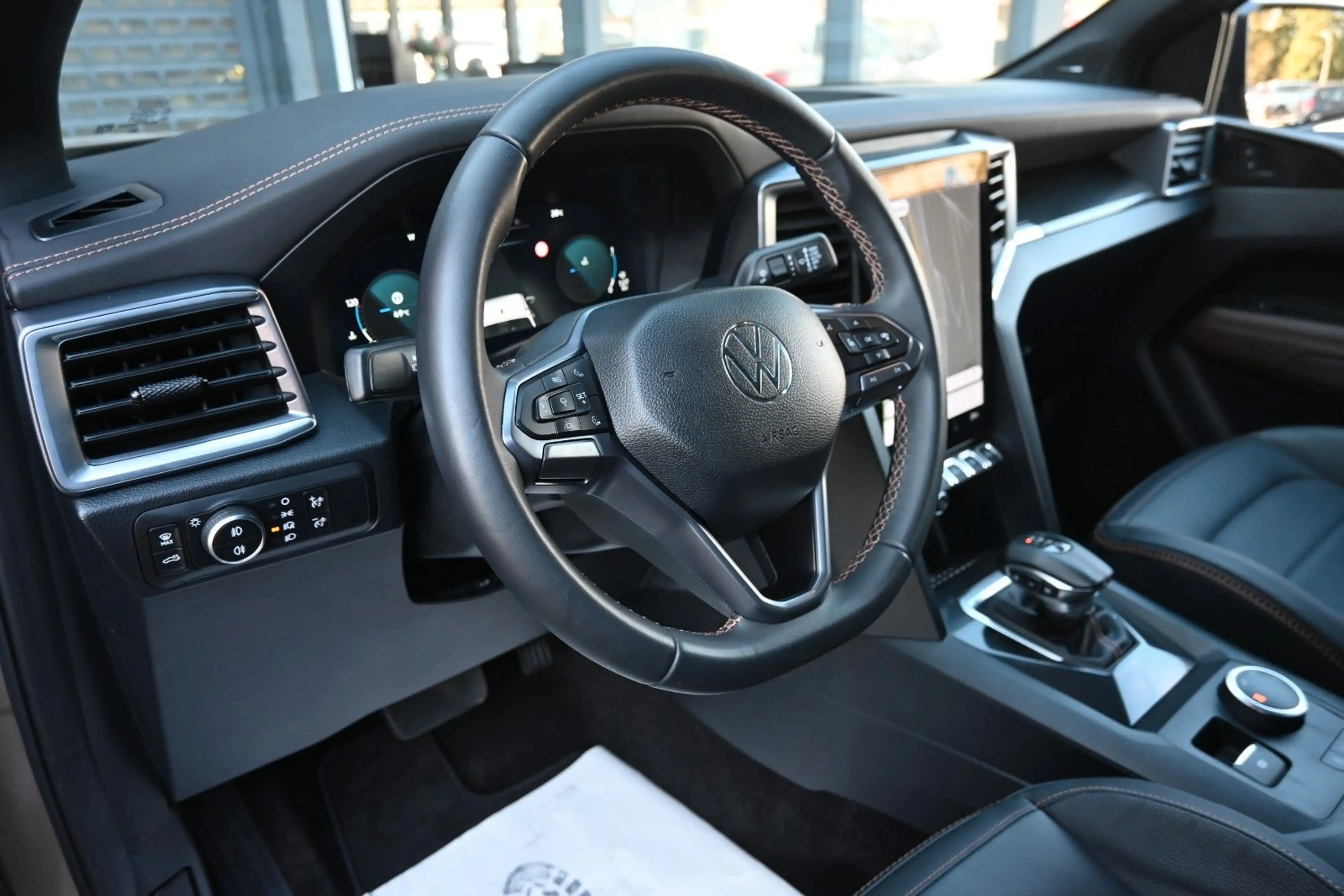 Volkswagen Amarok 3.0 V6 PanAmericana IQ.Light Nav AHK 360° — photo 8