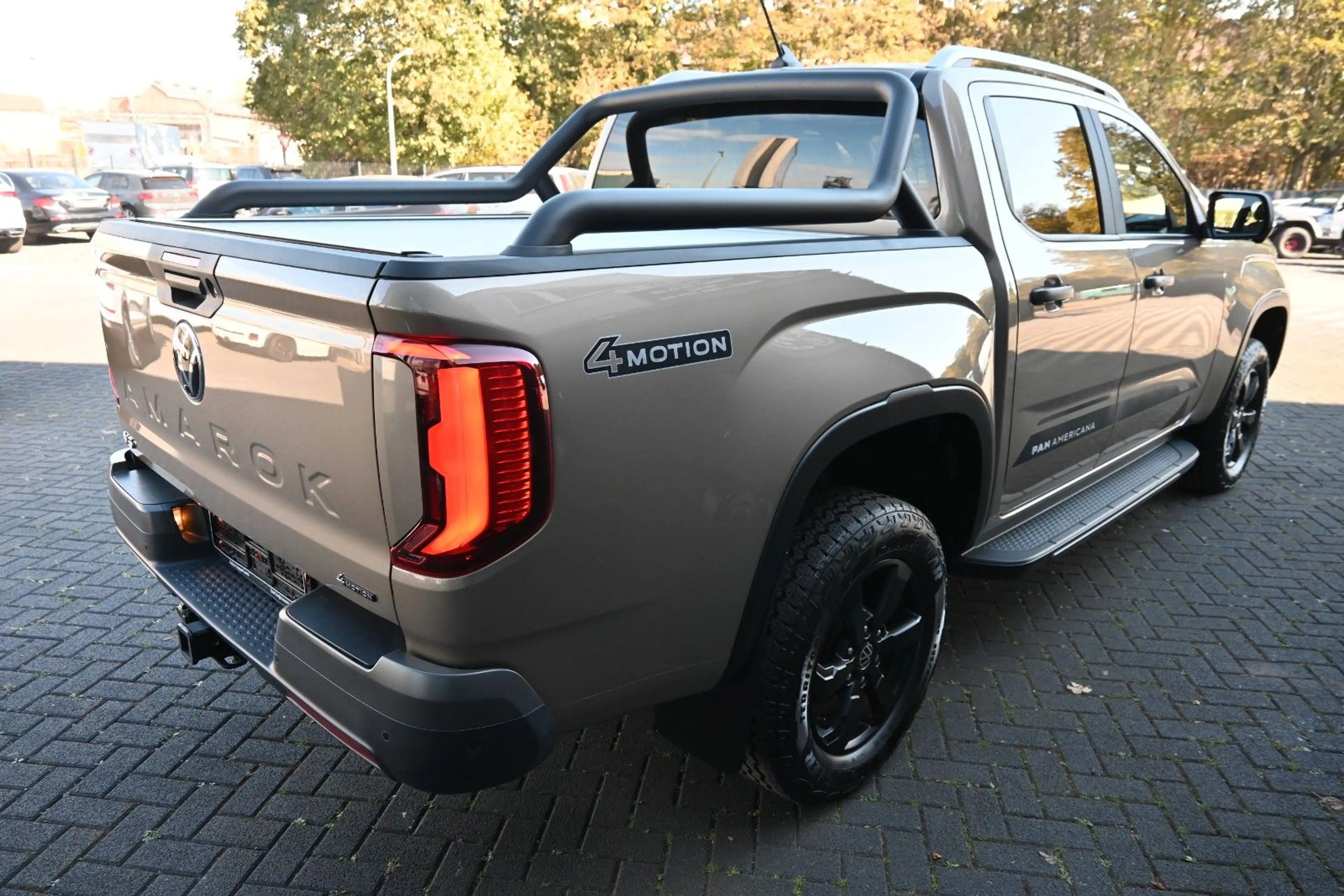 Volkswagen Amarok 3.0 V6 PanAmericana IQ.Light Nav AHK 360° — photo 3