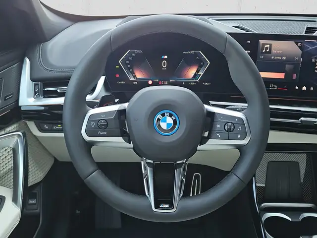 BMW Ix1 view 12