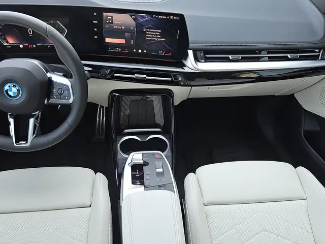 BMW Ix1 view 15