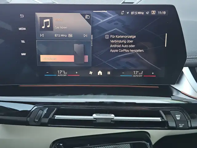 BMW Ix1 view 14