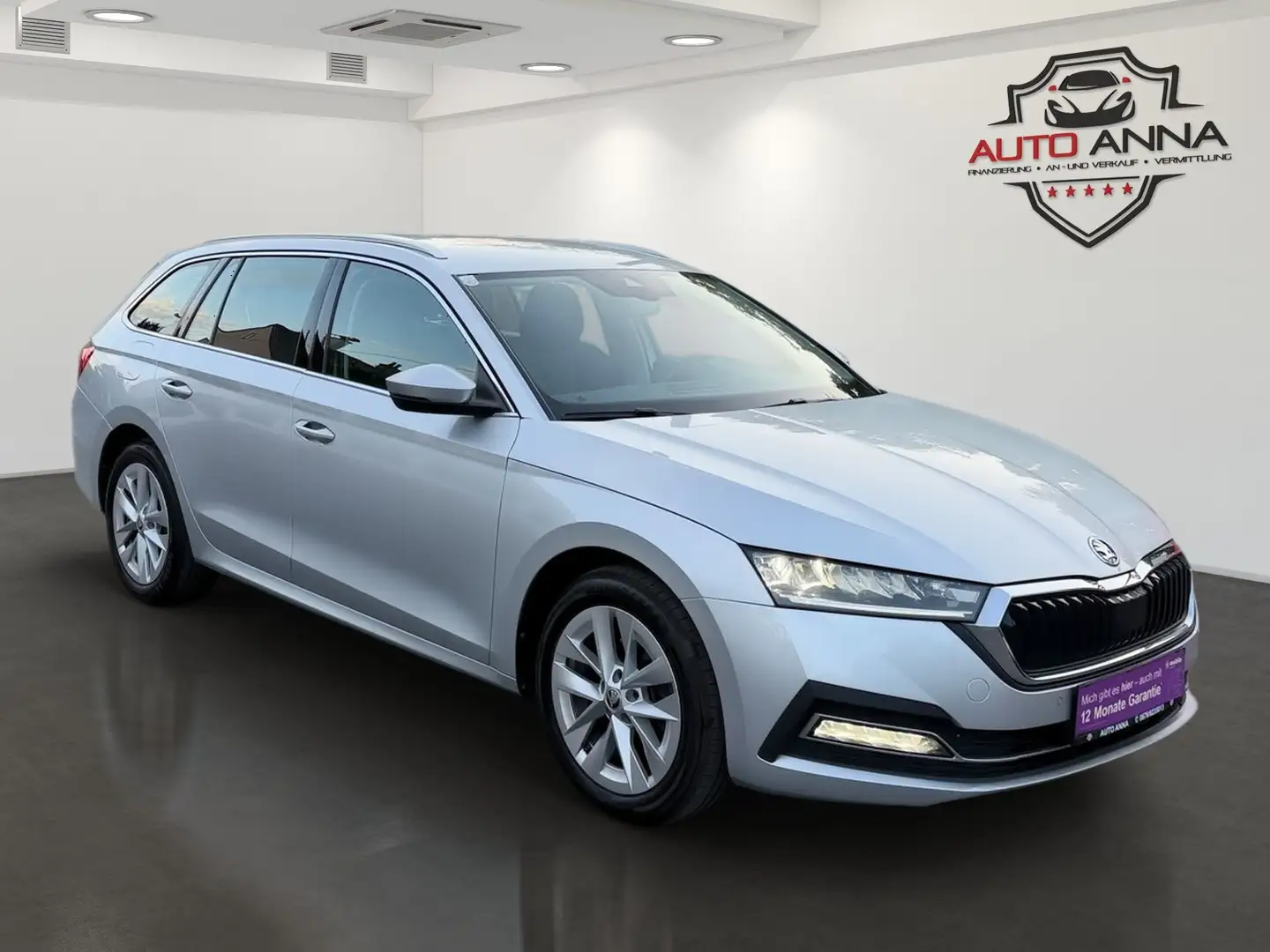 Skoda Octavia Combi 2,0 TDI Style DSG**Erstbesitz**Finanzierung Silber - 2