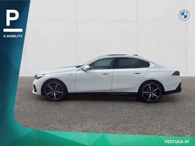 BMW I5 view 6