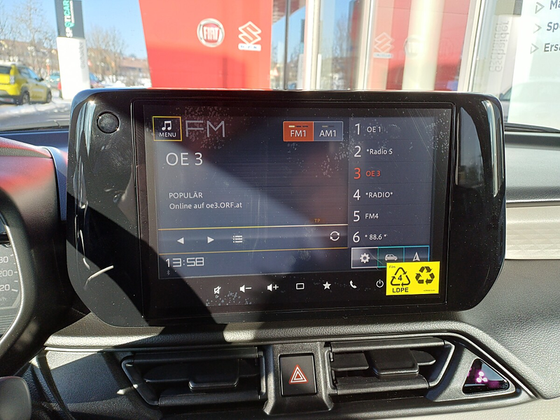 Suzuki Swift 1,2 Hybrid Allgrip Shine — photo 13