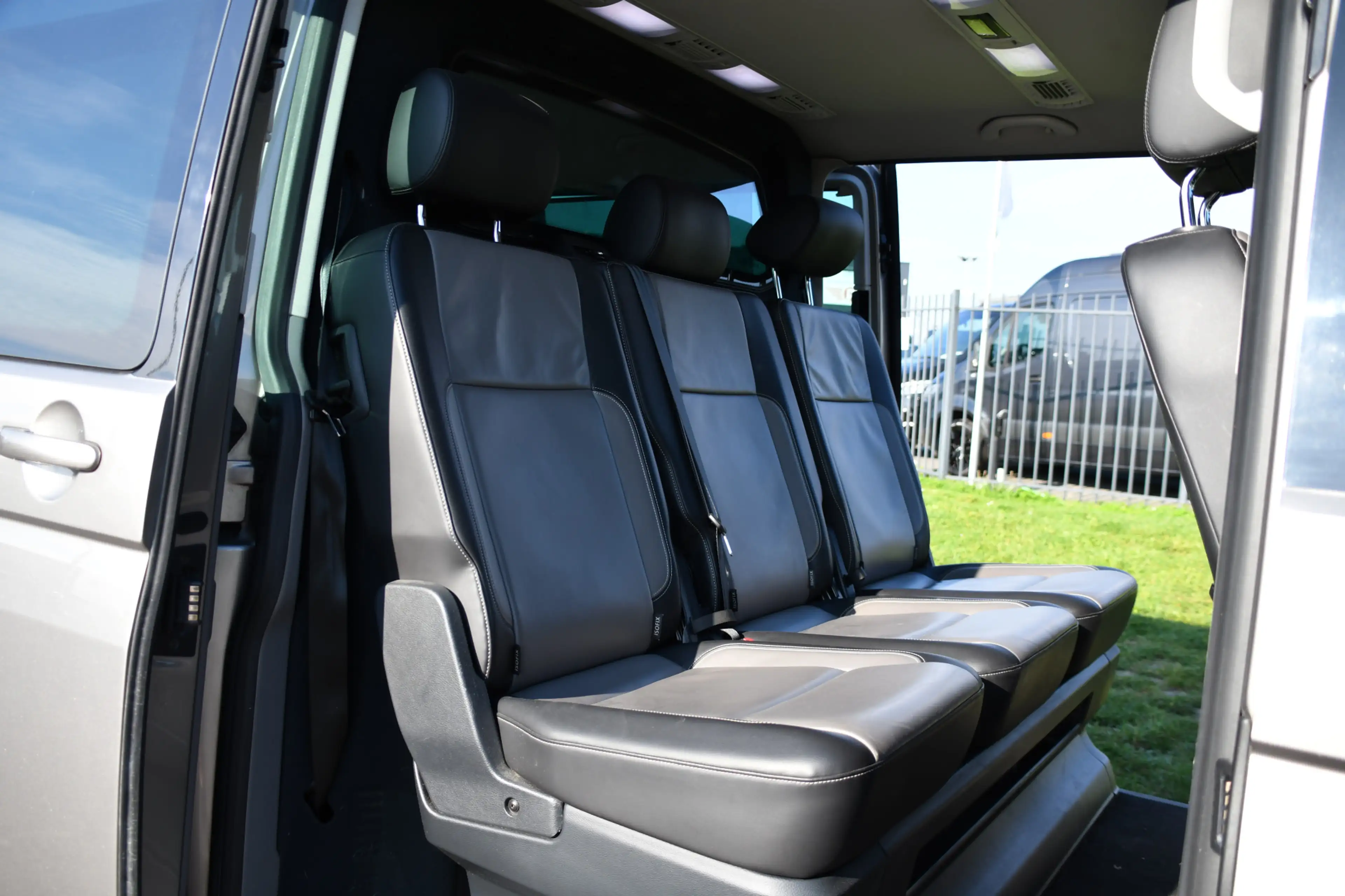 Volkswagen Transporter 2.0 TDI L2H1 30 DC Caravelle Virtual, Adaptieve Cr — photo 28