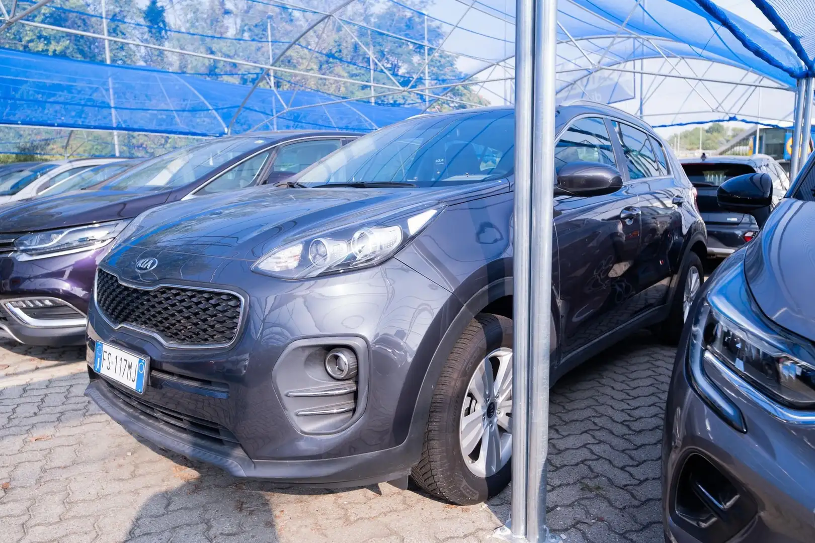 Kia Sportage 1.6 gdi Cool Navi 2wd 132cv my17 Gris - 1
