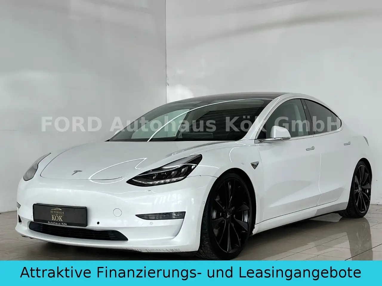 Tesla Model 3 Long Range Dual AWD PANO 360 ACC CARBON — photo 1 of 18