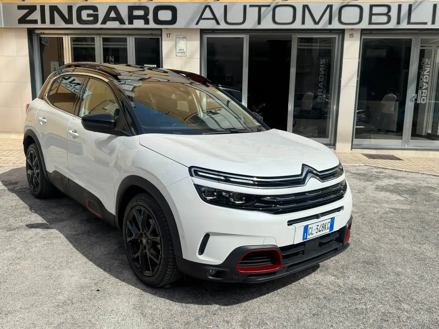 Citroen C5 Aircross 1.5 HDI EAT8 130 CV. SHINE TETTO+NAVI+PELLE FULL Blanc - 1