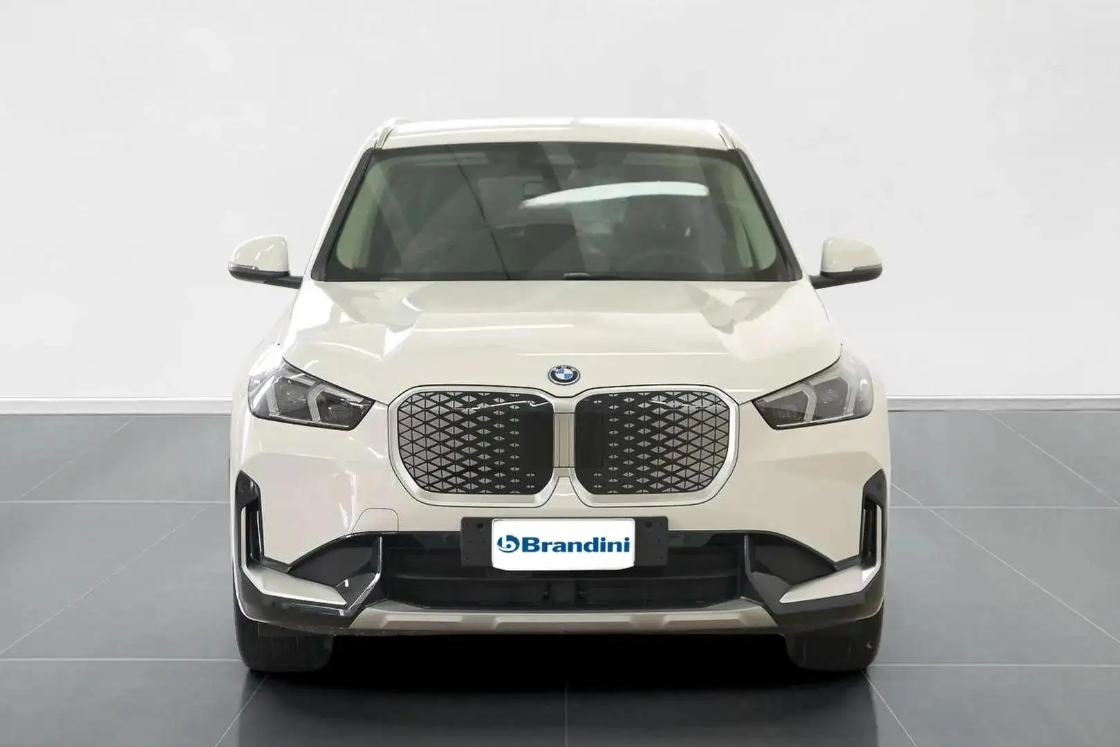 BMW iX1 eDrive20-Special Edition Bianco - 2