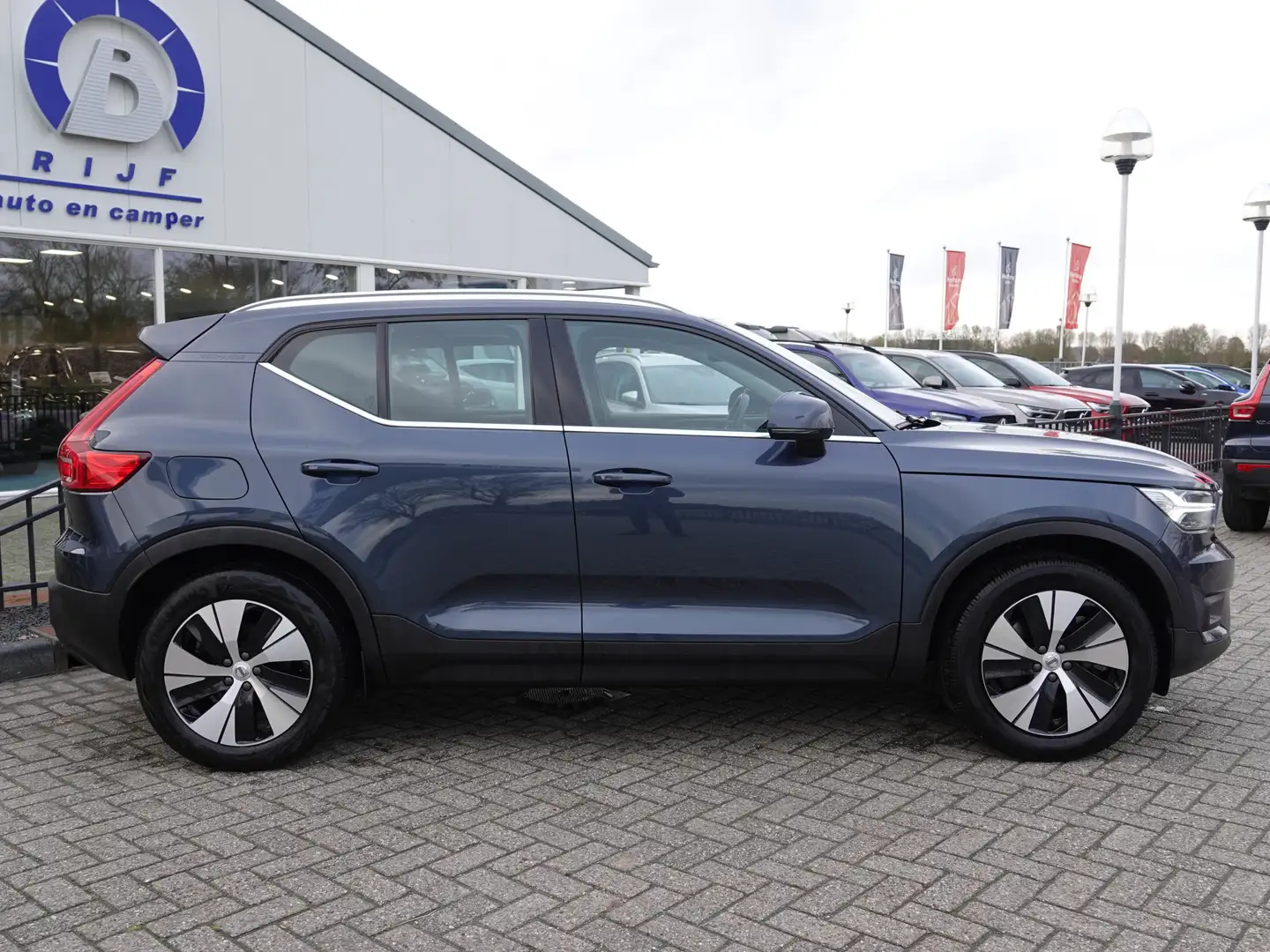 Volvo XC40 1.5 T5 Recharge Business Pro TREKH. | PILOT + ACC Blauw - 2