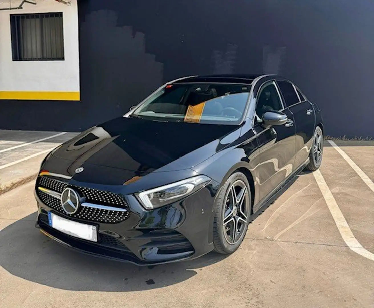 Mercedes-Benz A 200 A 200 Sedán 7G-DCT Negro - 1