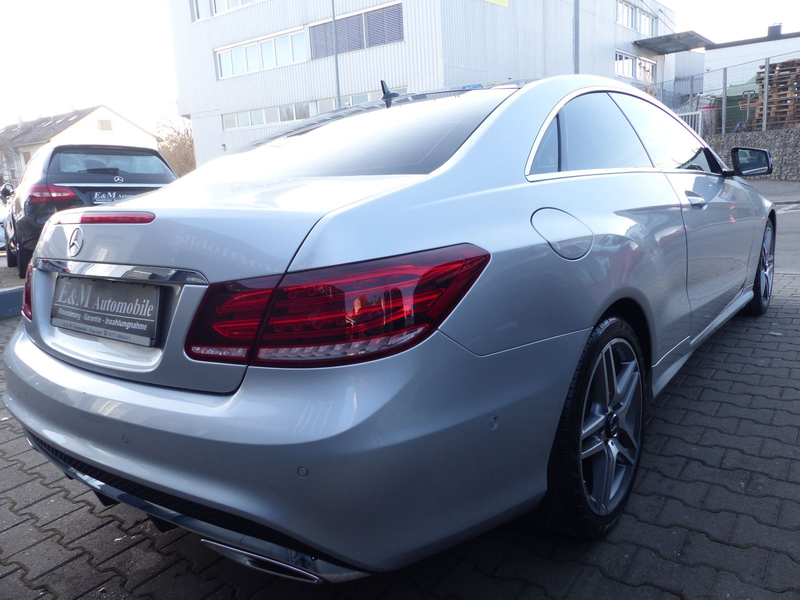 Mercedes-Benz E 200 E Coupe Automatik*LEDER*PANO*AMG PAKET*LED — photo 7