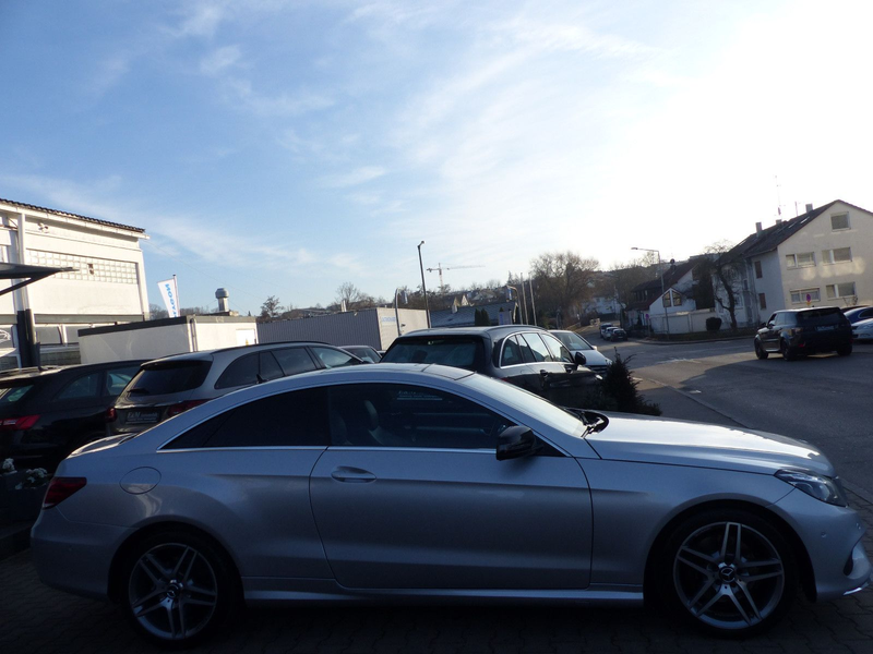 Mercedes-Benz E 200 E Coupe Automatik*LEDER*PANO*AMG PAKET*LED — photo 10
