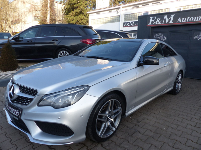 Mercedes-Benz E 200 E Coupe Automatik*LEDER*PANO*AMG PAKET*LED