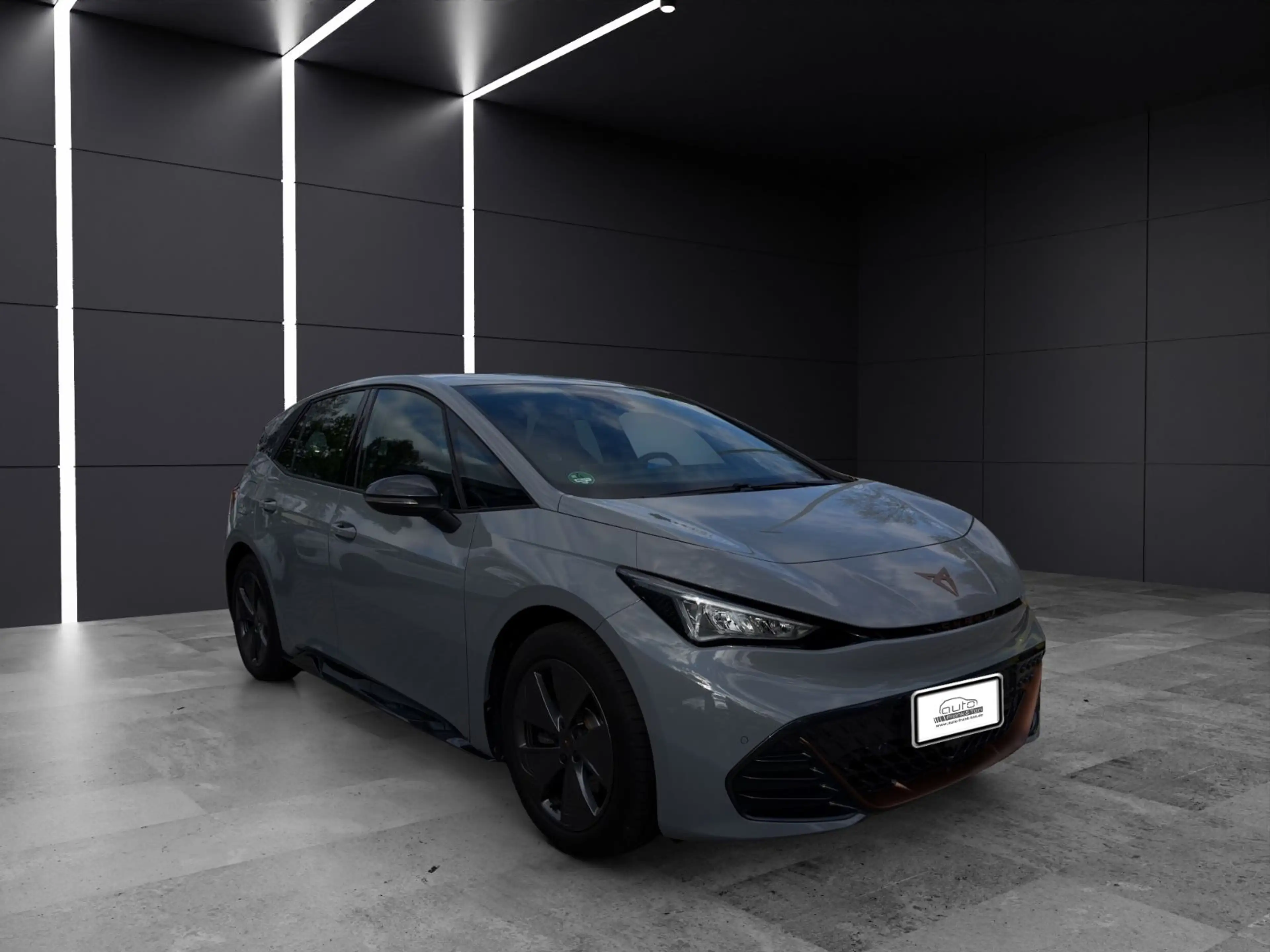 CUPRA Born /Apple/PDC/Sportsitze/Ambiente/LED/Navi — photo 2