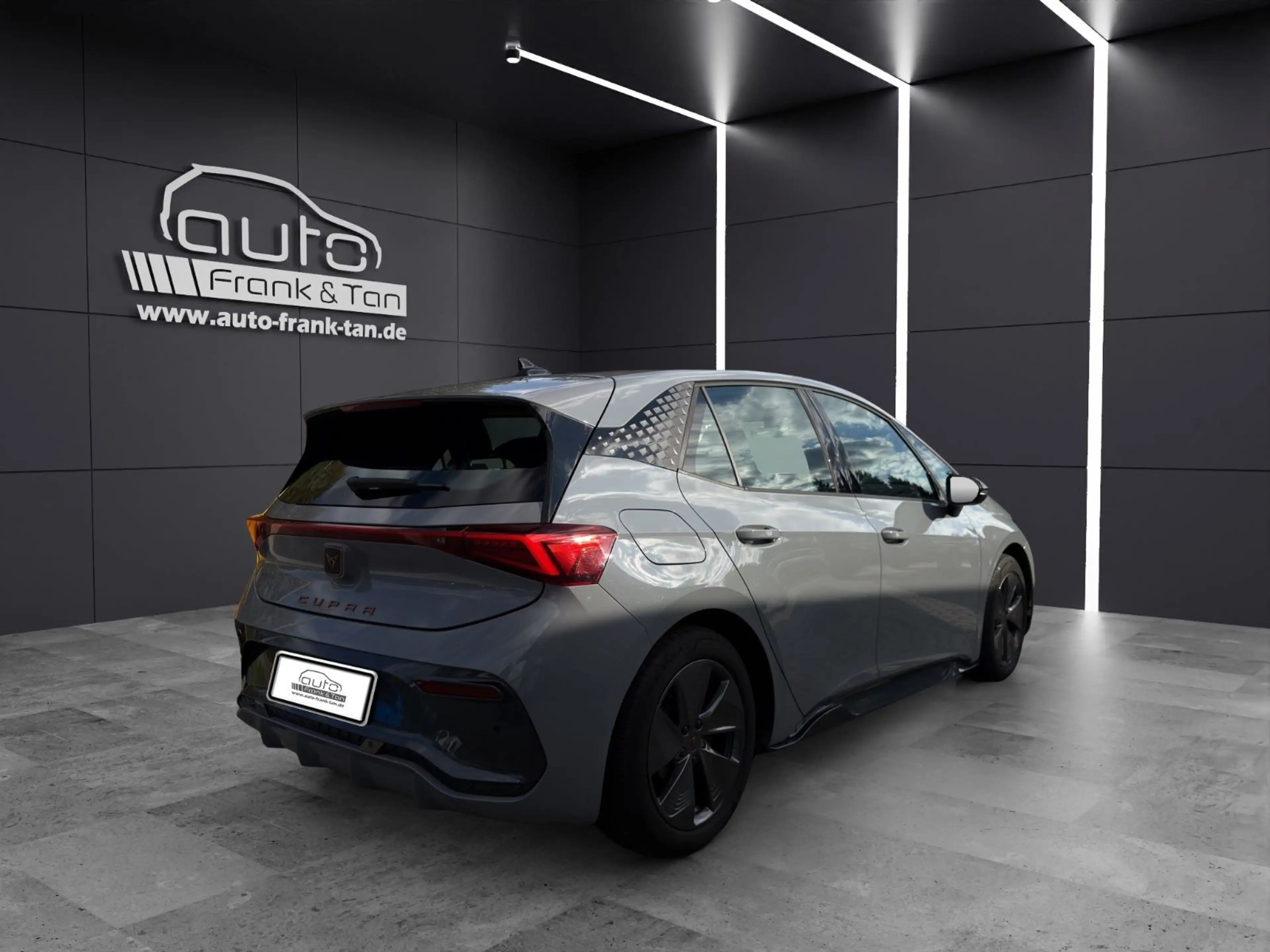 CUPRA Born /Apple/PDC/Sportsitze/Ambiente/LED/Navi — photo 8