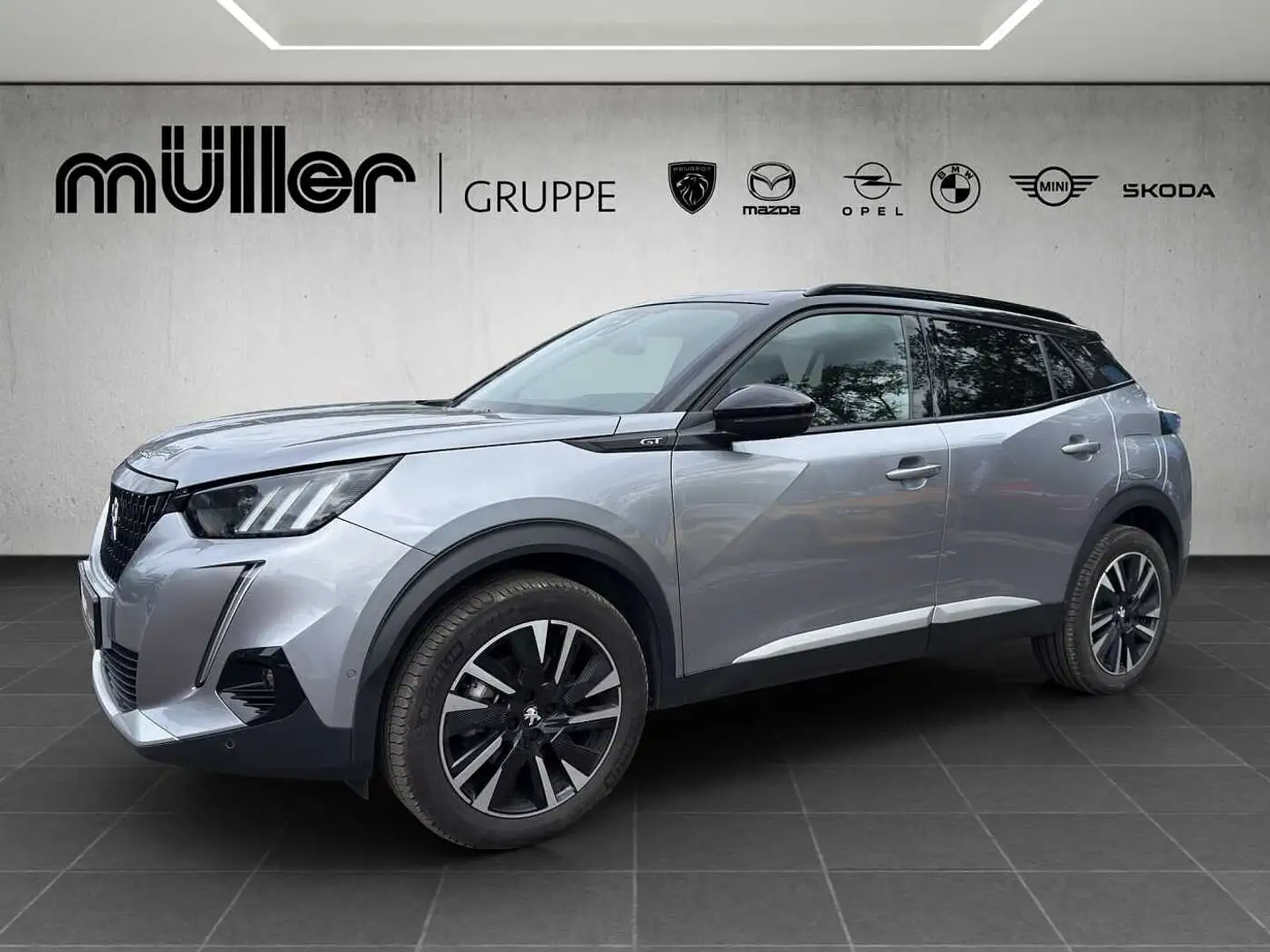 Peugeot 2008 PureTech 155 EAT8 GT Pack Grau - 1