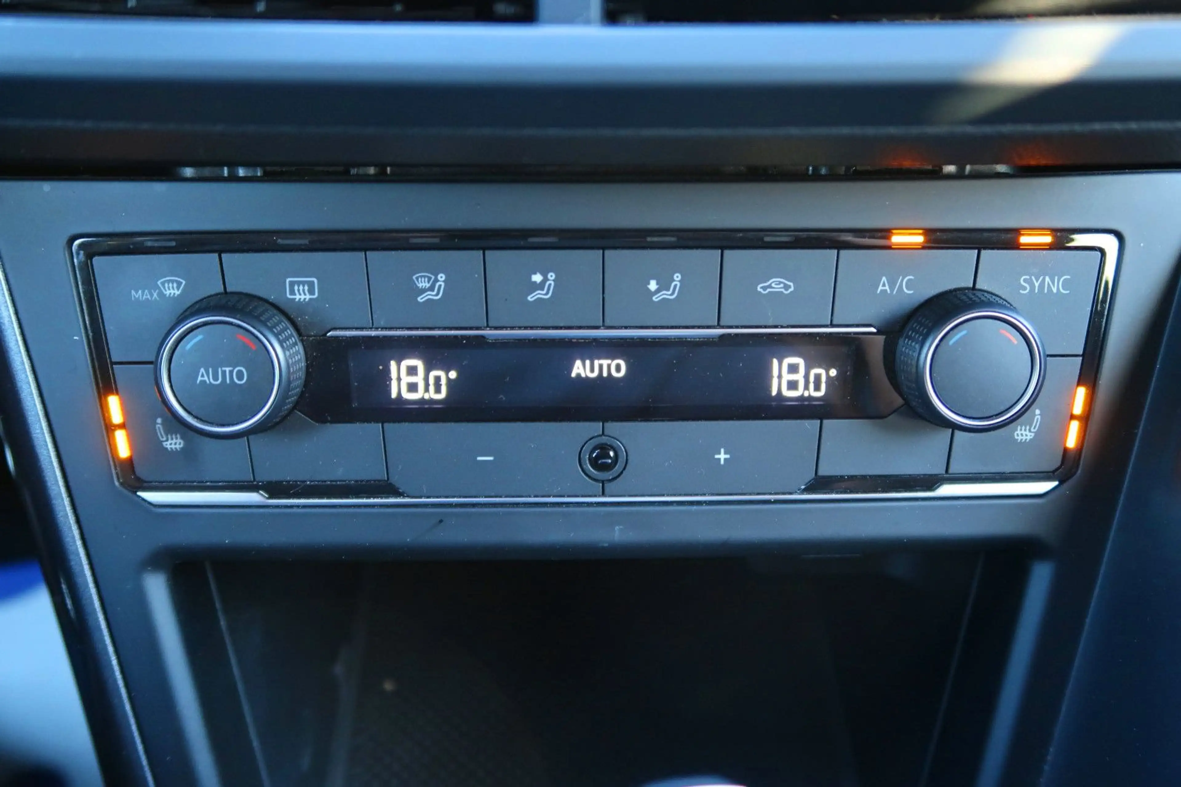 Volkswagen Polo 2.0TSIDSG"GTI"18"LED"Beats"Klima2Z"SpFw"1HdS — photo 13