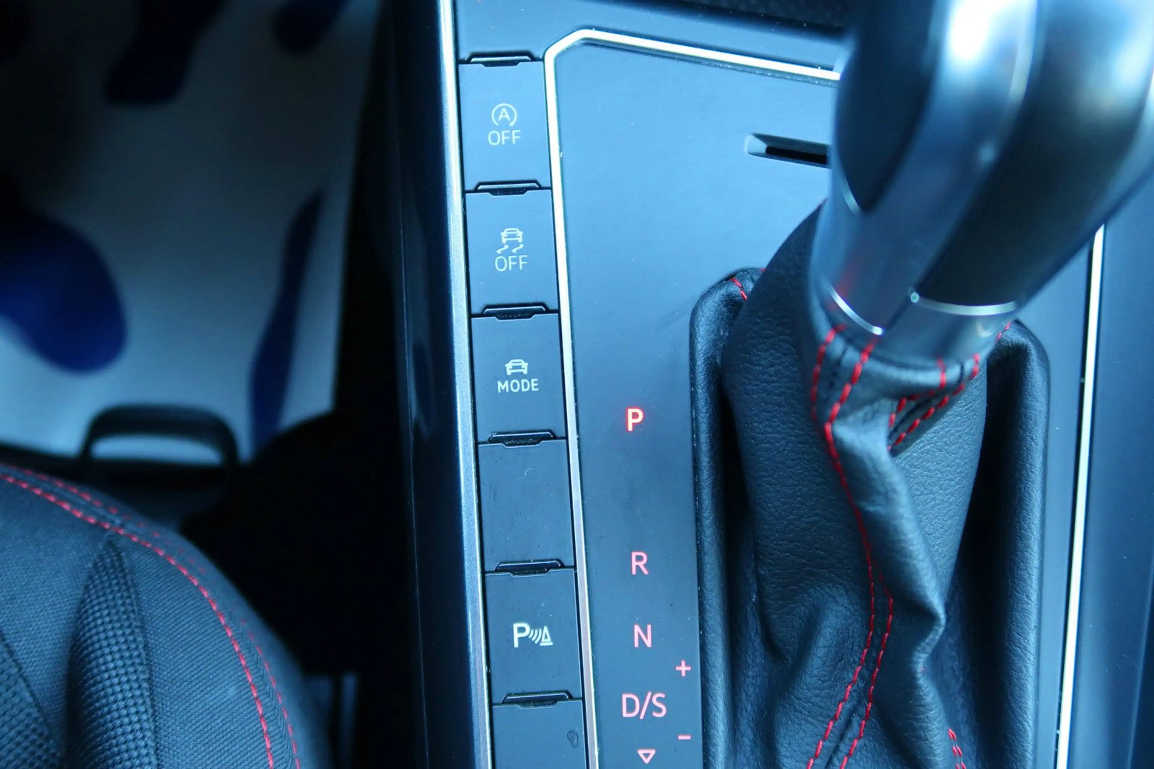Volkswagen Polo 2.0TSIDSG"GTI"18"LED"Beats"Klima2Z"SpFw"1HdS — photo 14