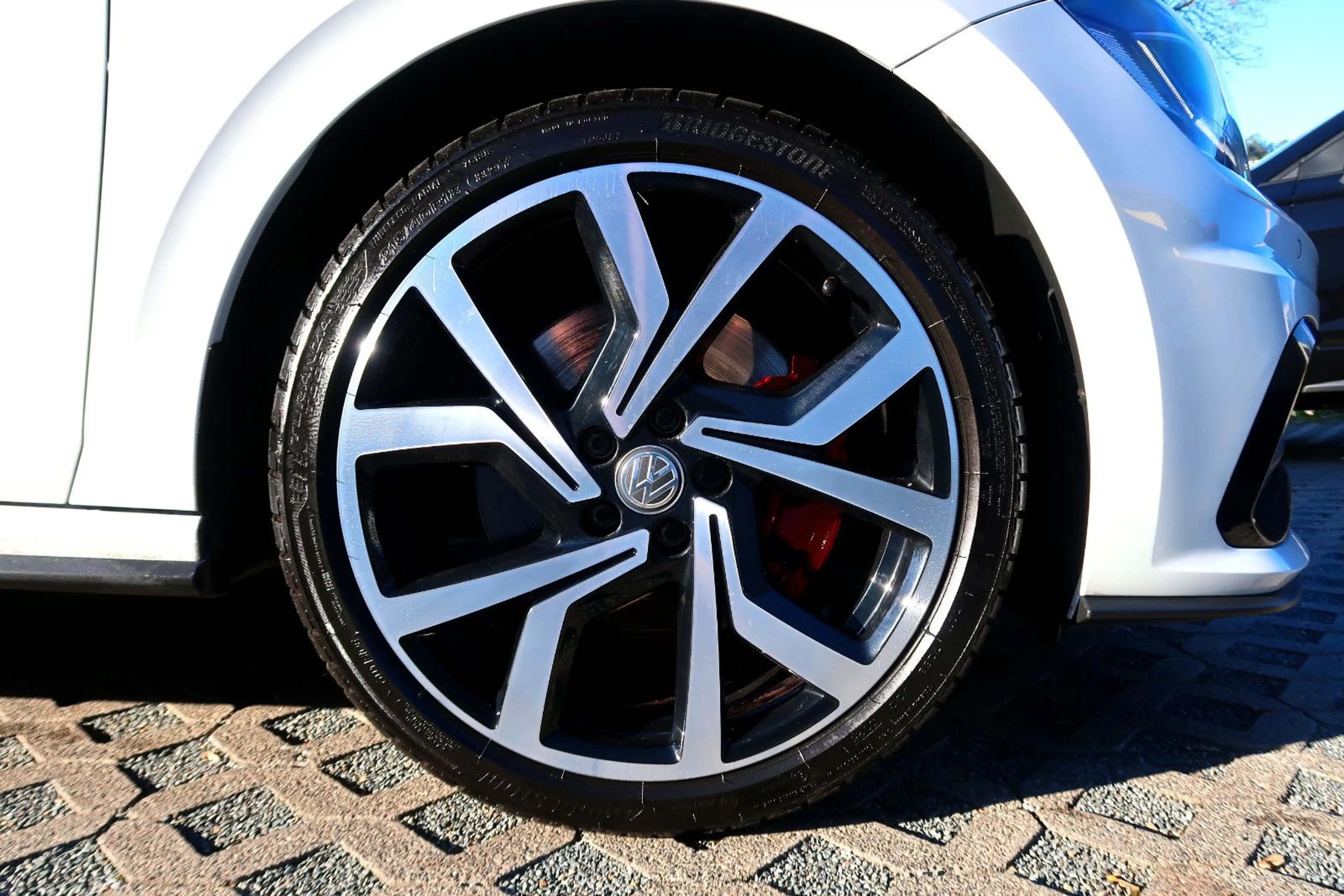 Volkswagen Polo 2.0TSIDSG"GTI"18"LED"Beats"Klima2Z"SpFw"1HdS — photo 4