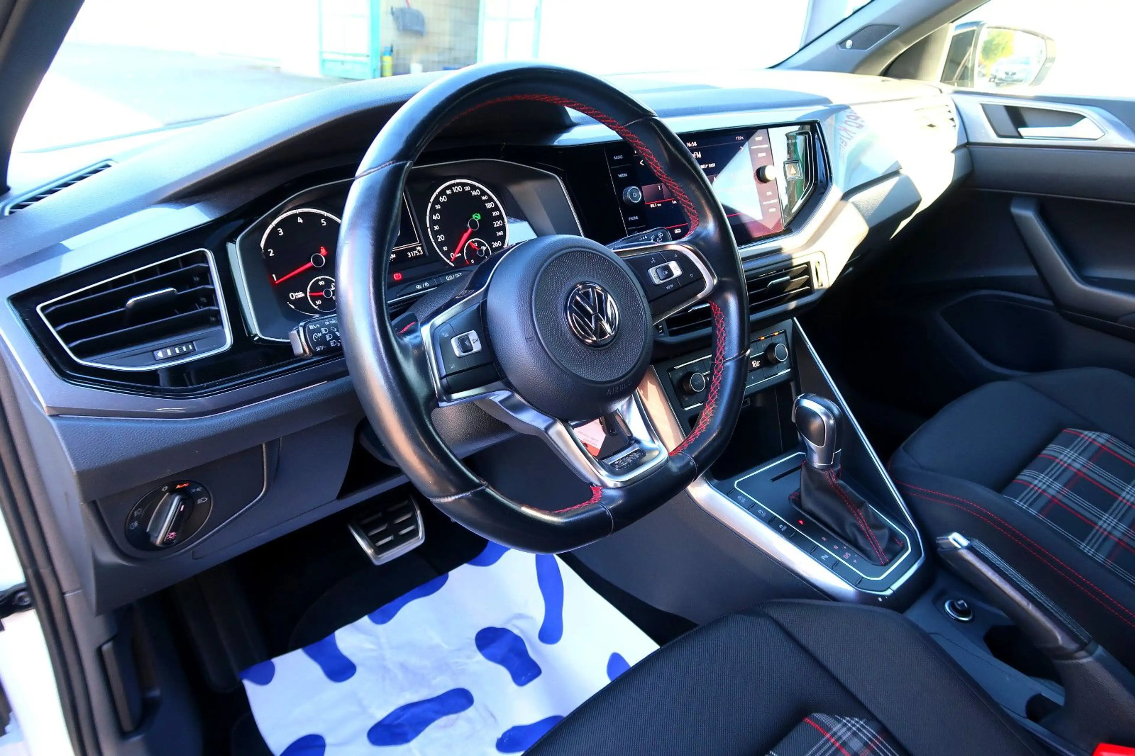Volkswagen Polo 2.0TSIDSG"GTI"18"LED"Beats"Klima2Z"SpFw"1HdS — photo 6