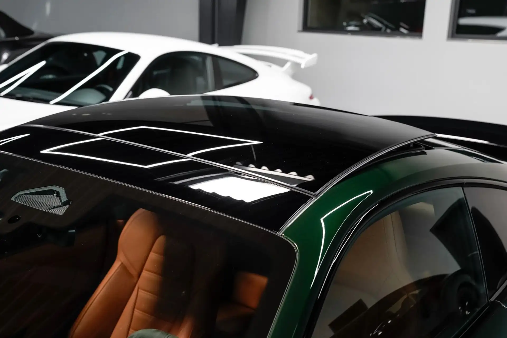 포르쉐 911 Turbo S Coupe 2026 초록 사진 7