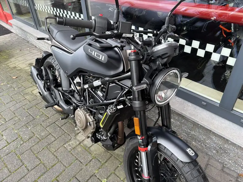 Husqvarna Svartpilen - foto 7