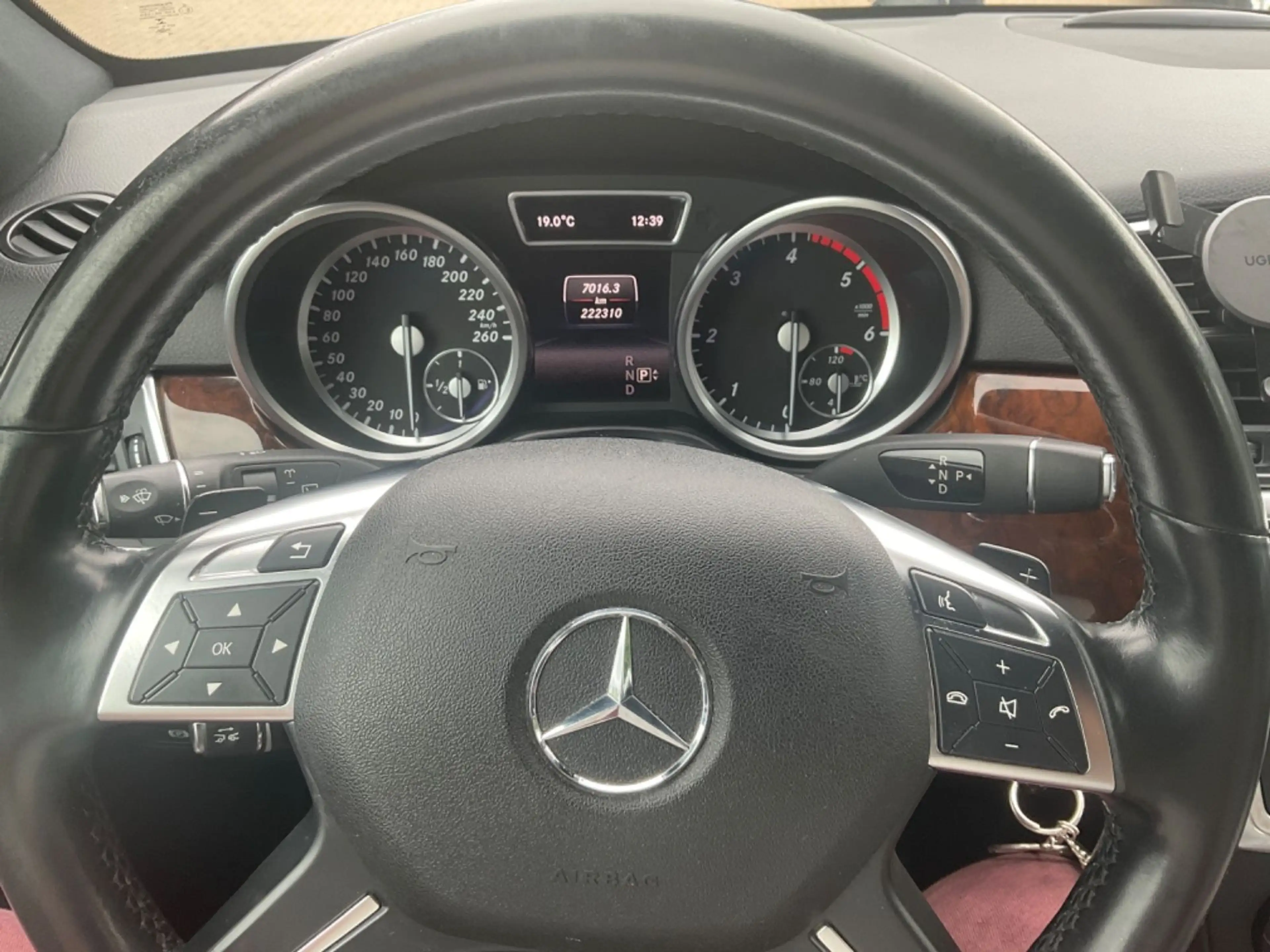 Mercedes-Benz ML 350 BlueTec 4Matic TÜV 11.2027 — photo 11