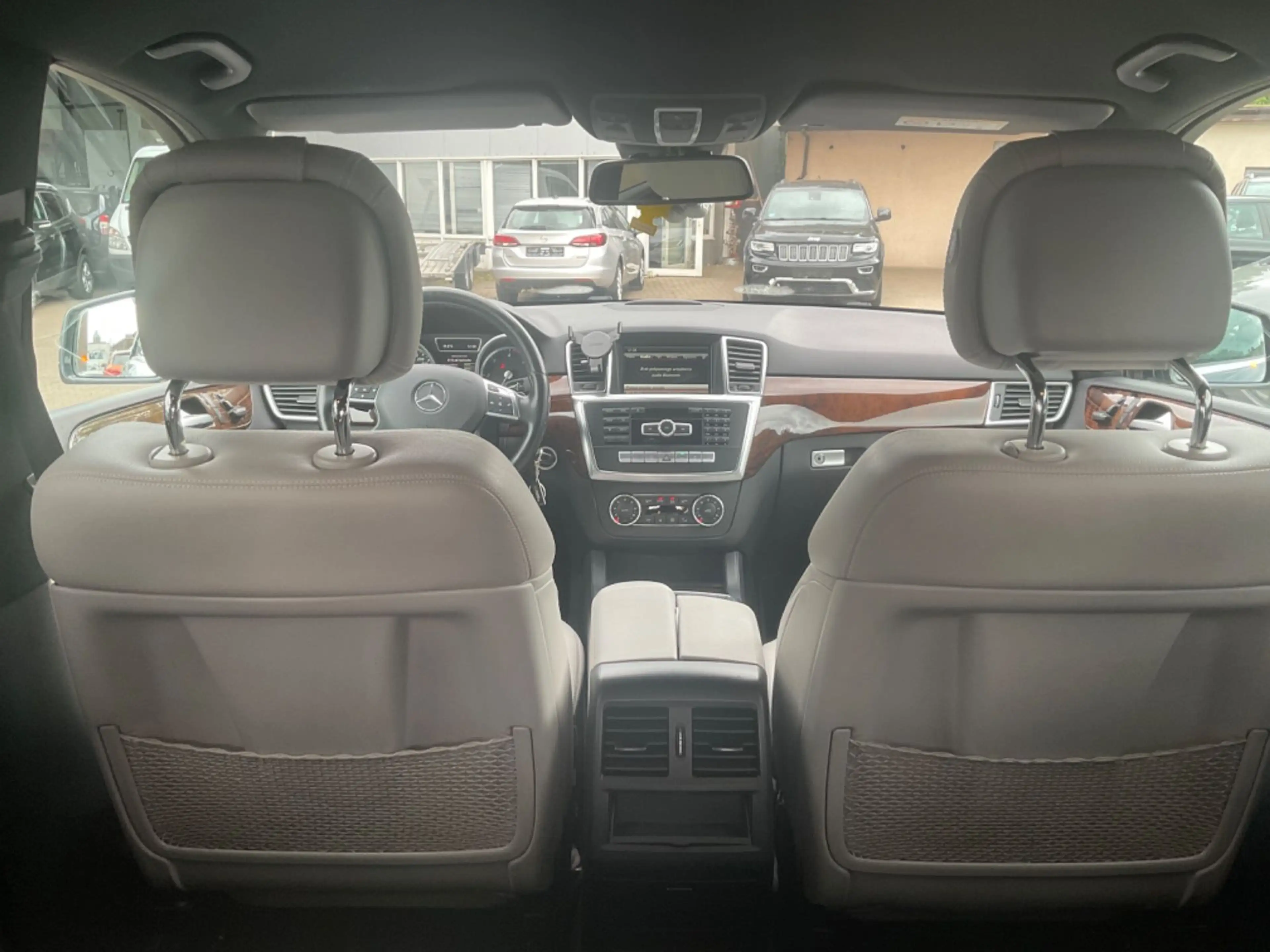 Mercedes-Benz ML 350 BlueTec 4Matic TÜV 11.2027 — photo 9