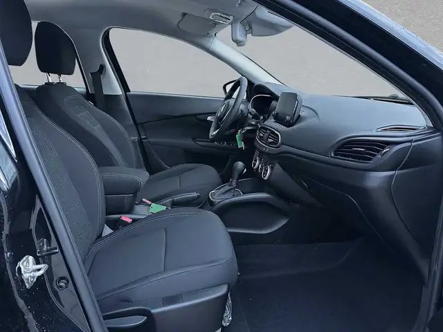 Fiat Tipo view 3